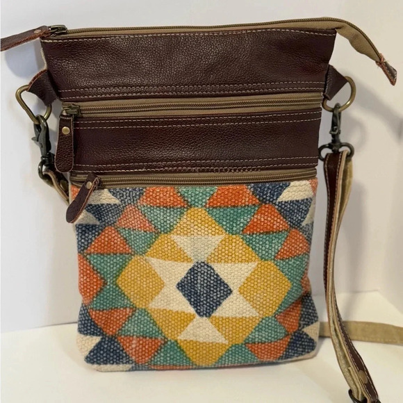 Myra crossbody purse - Picture 1 of 11